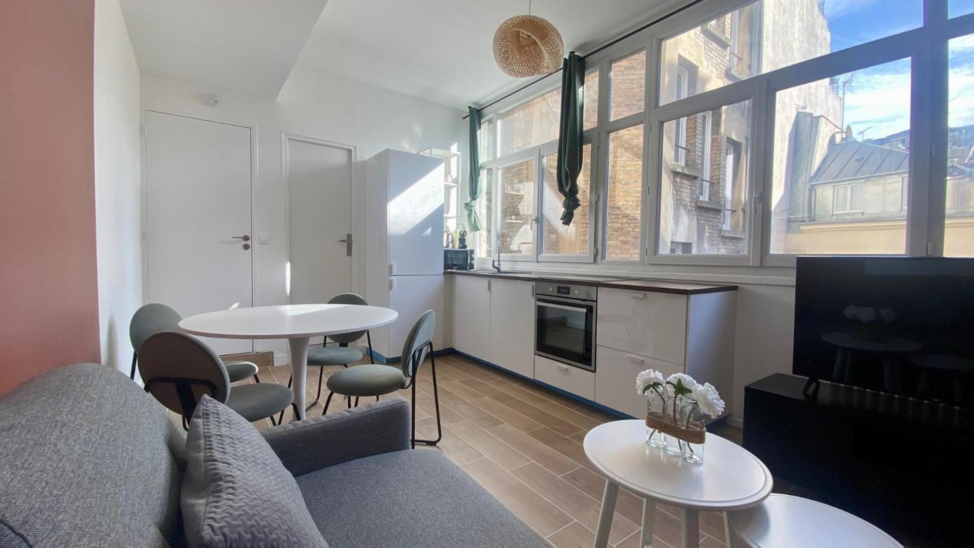 Confortable Proche Grands Boulevard 4p Parijs