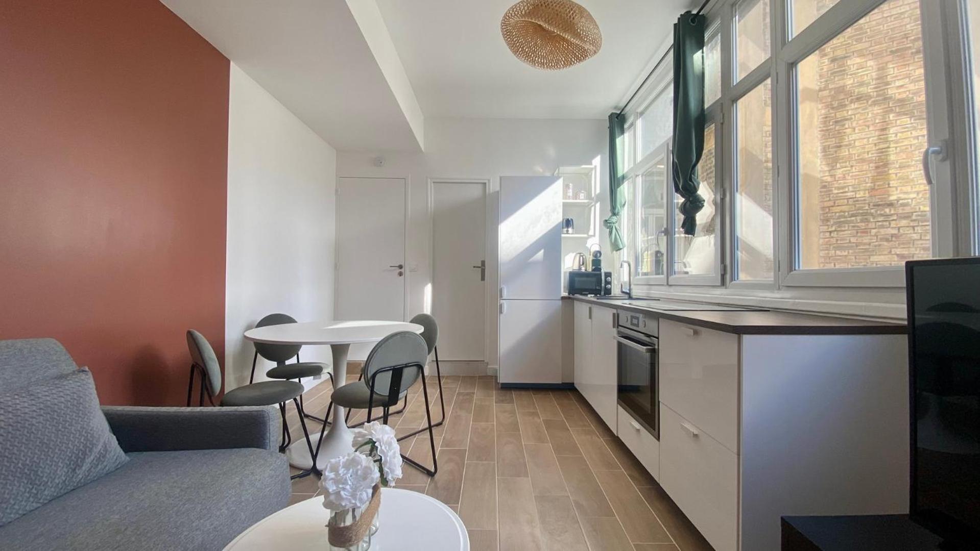 Confortable Proche Grands Boulevard 4p Parijs